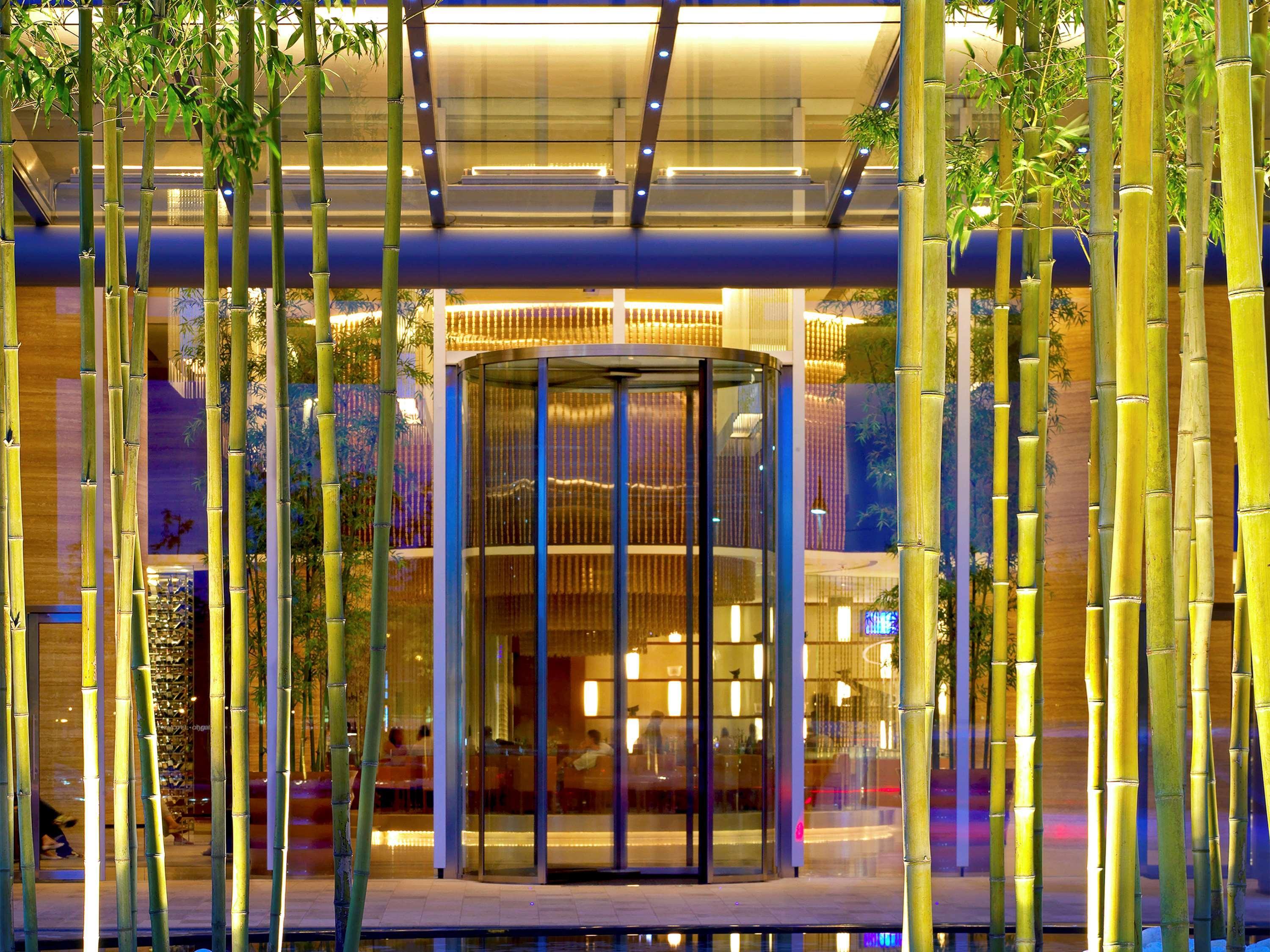 Novotel Citygate Hongkong Exteriör bild